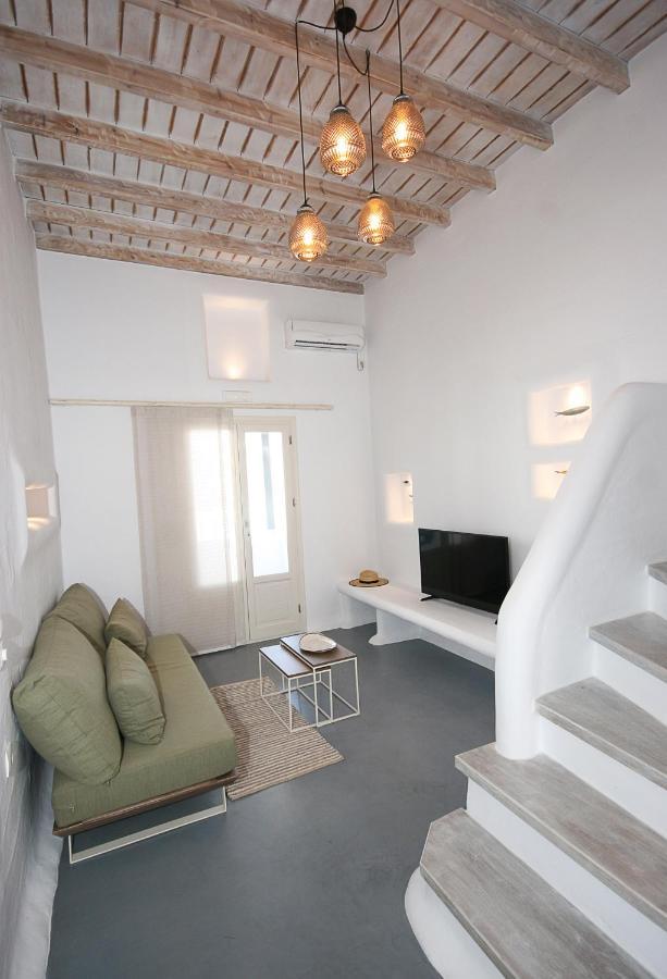 5 Traditional Suites Livadi  외부 사진