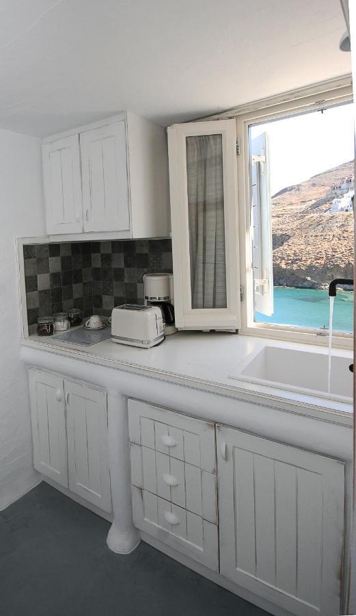 5 Traditional Suites Livadi  외부 사진