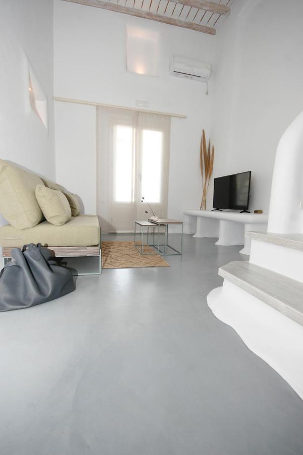 5 Traditional Suites Livadi  외부 사진