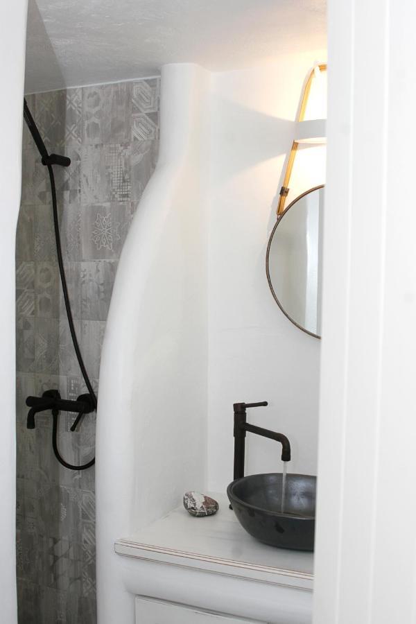 5 Traditional Suites Livadi  외부 사진