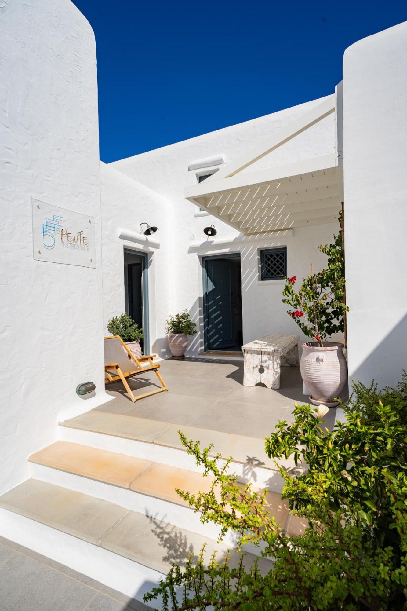 5 Traditional Suites Livadi  외부 사진