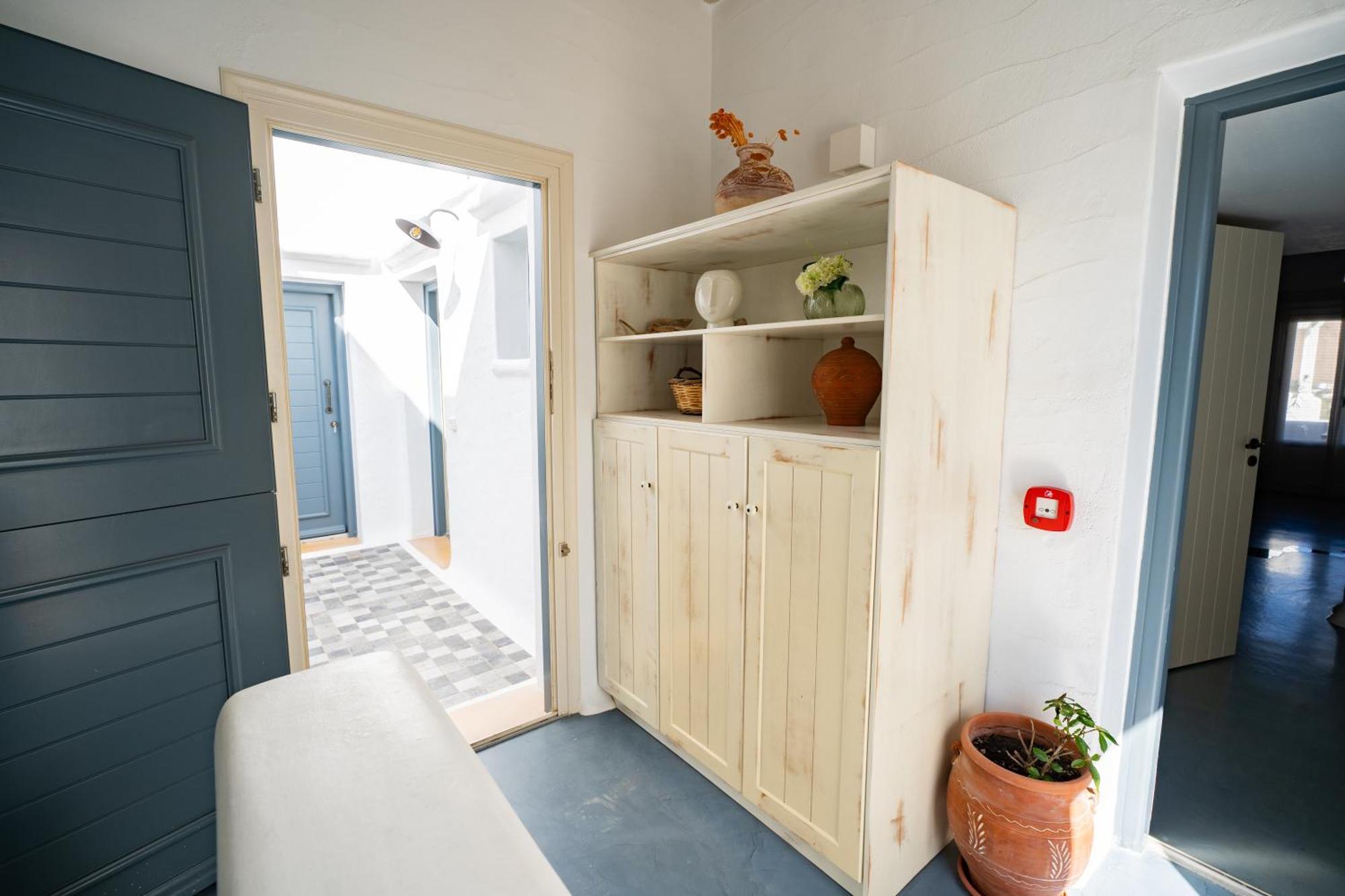 5 Traditional Suites Livadi  외부 사진