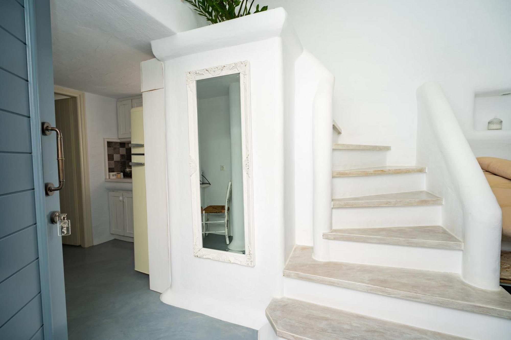 5 Traditional Suites Livadi  외부 사진